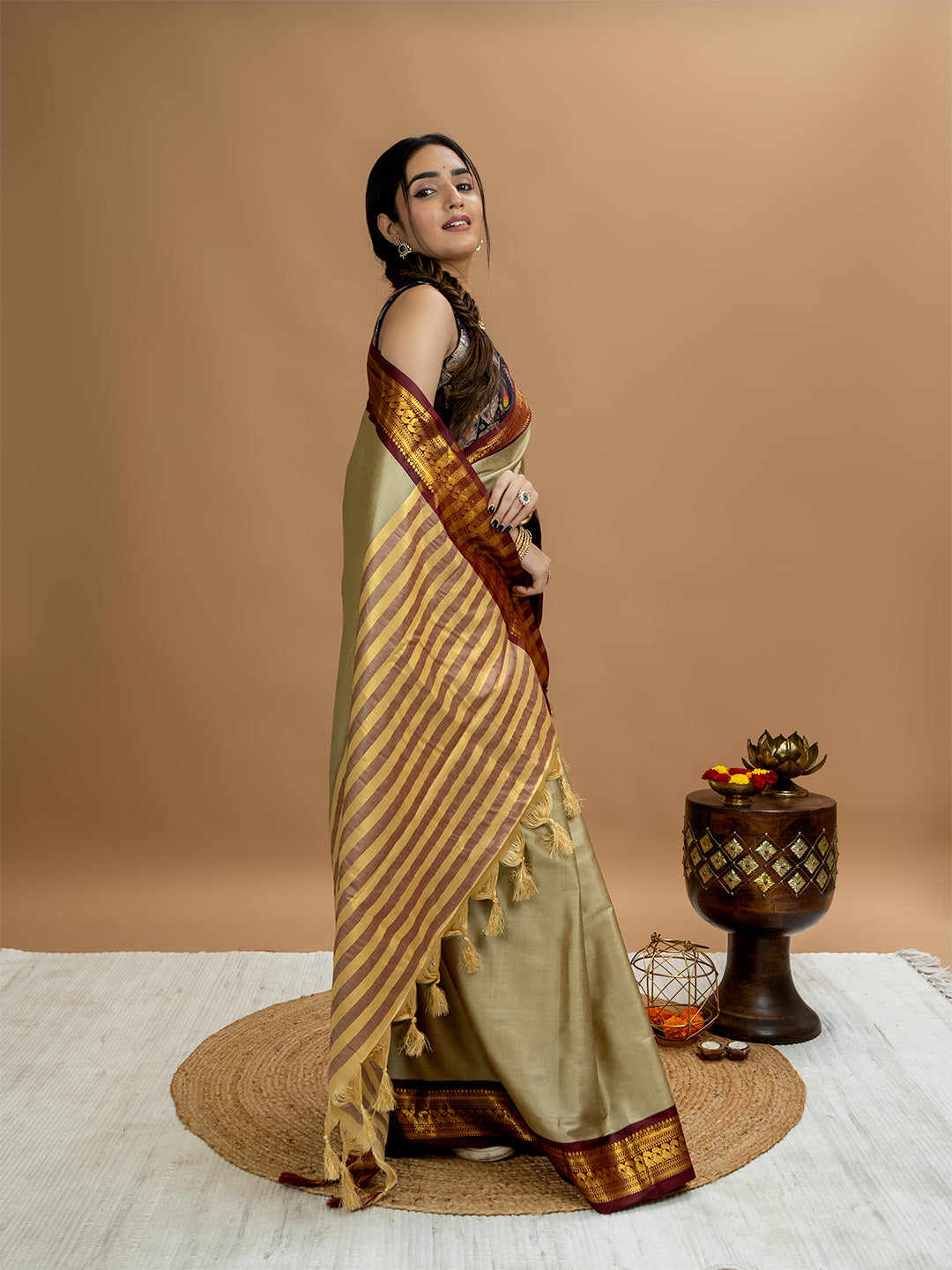 Beige Solid Saree