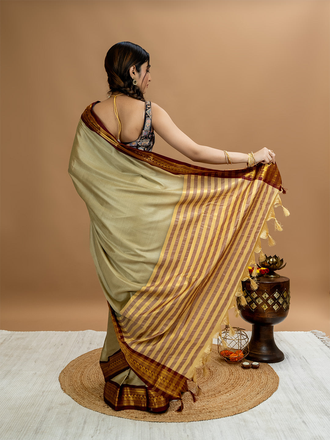 Beige Solid Saree