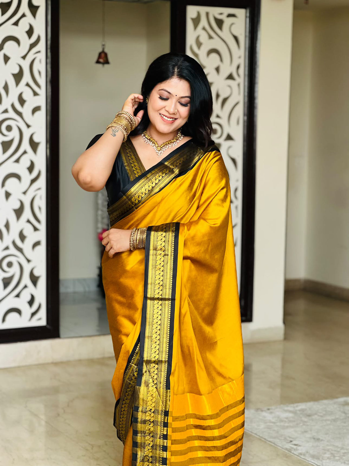 Solid Cotton Blend Saree