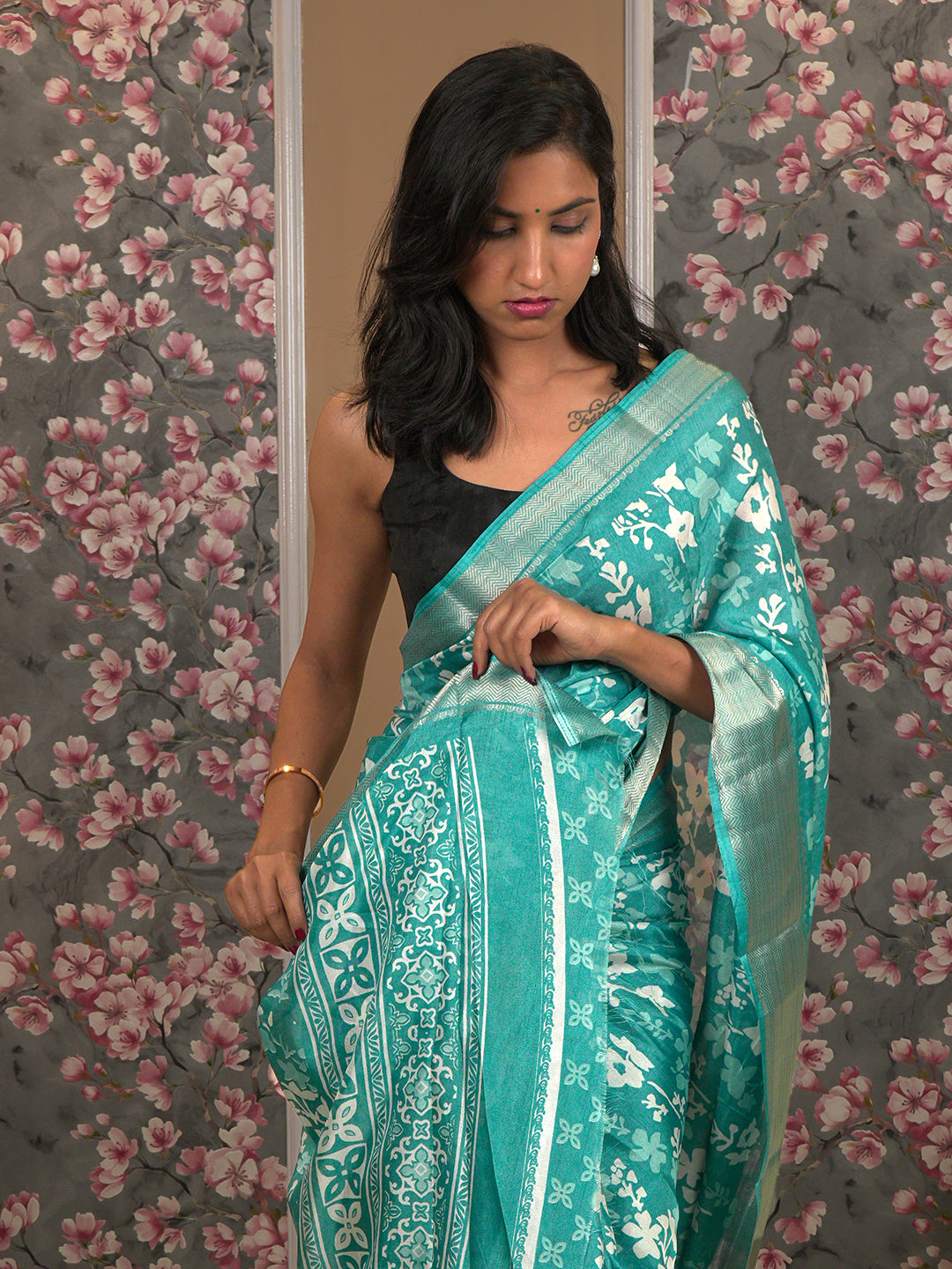 Floral Cotton Blend Saree