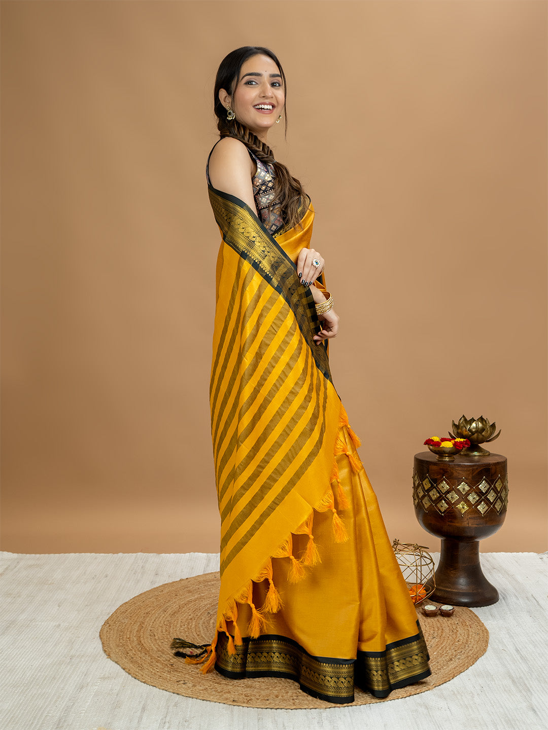 Solid Cotton Blend Saree