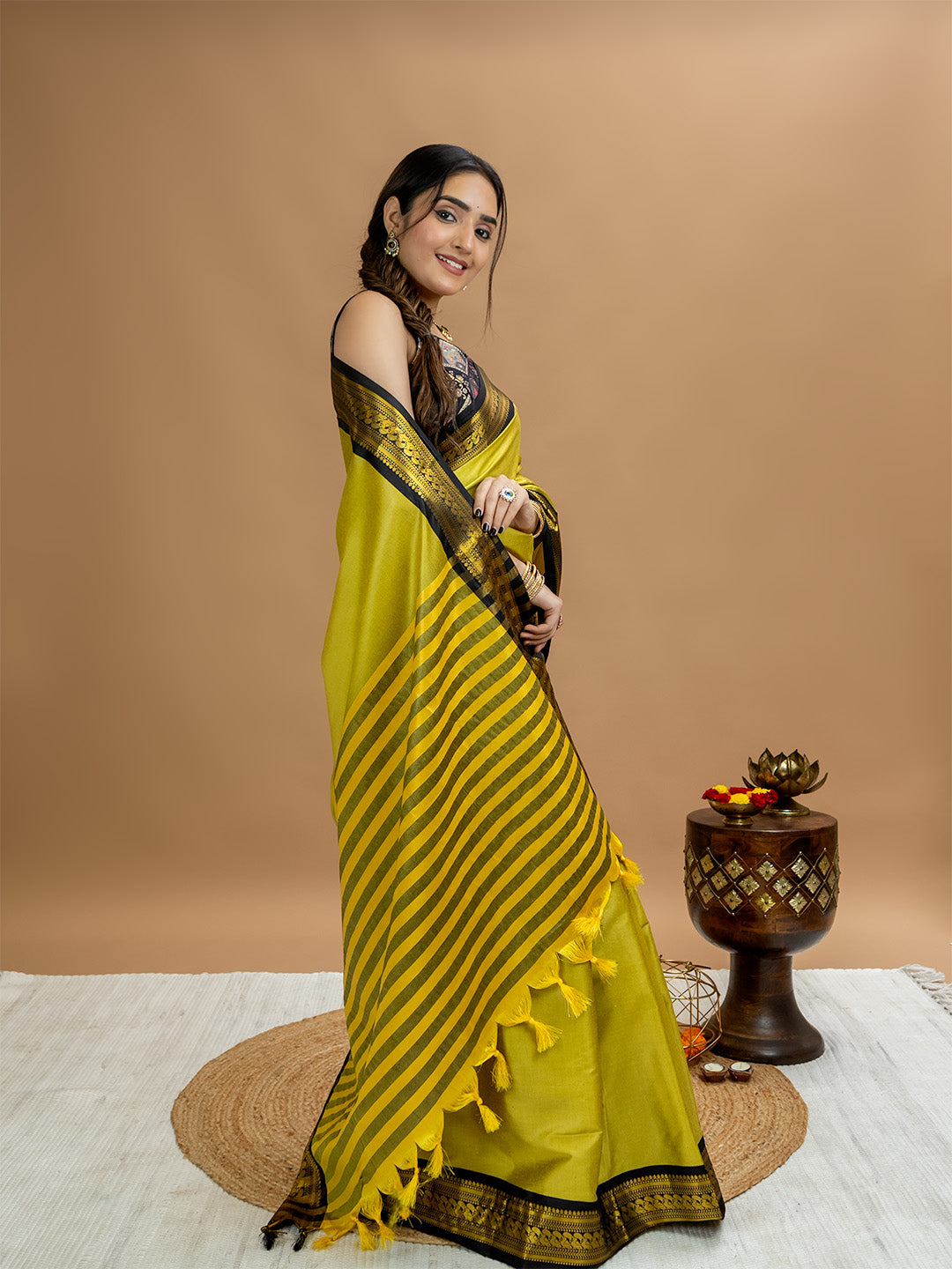 Solid Cotton Blend Saree