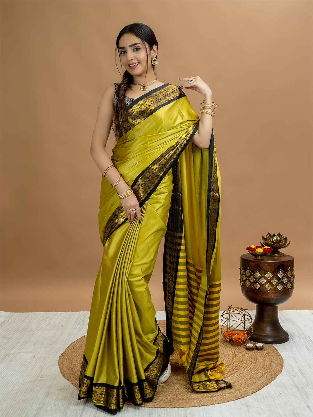 Solid Cotton Blend Saree