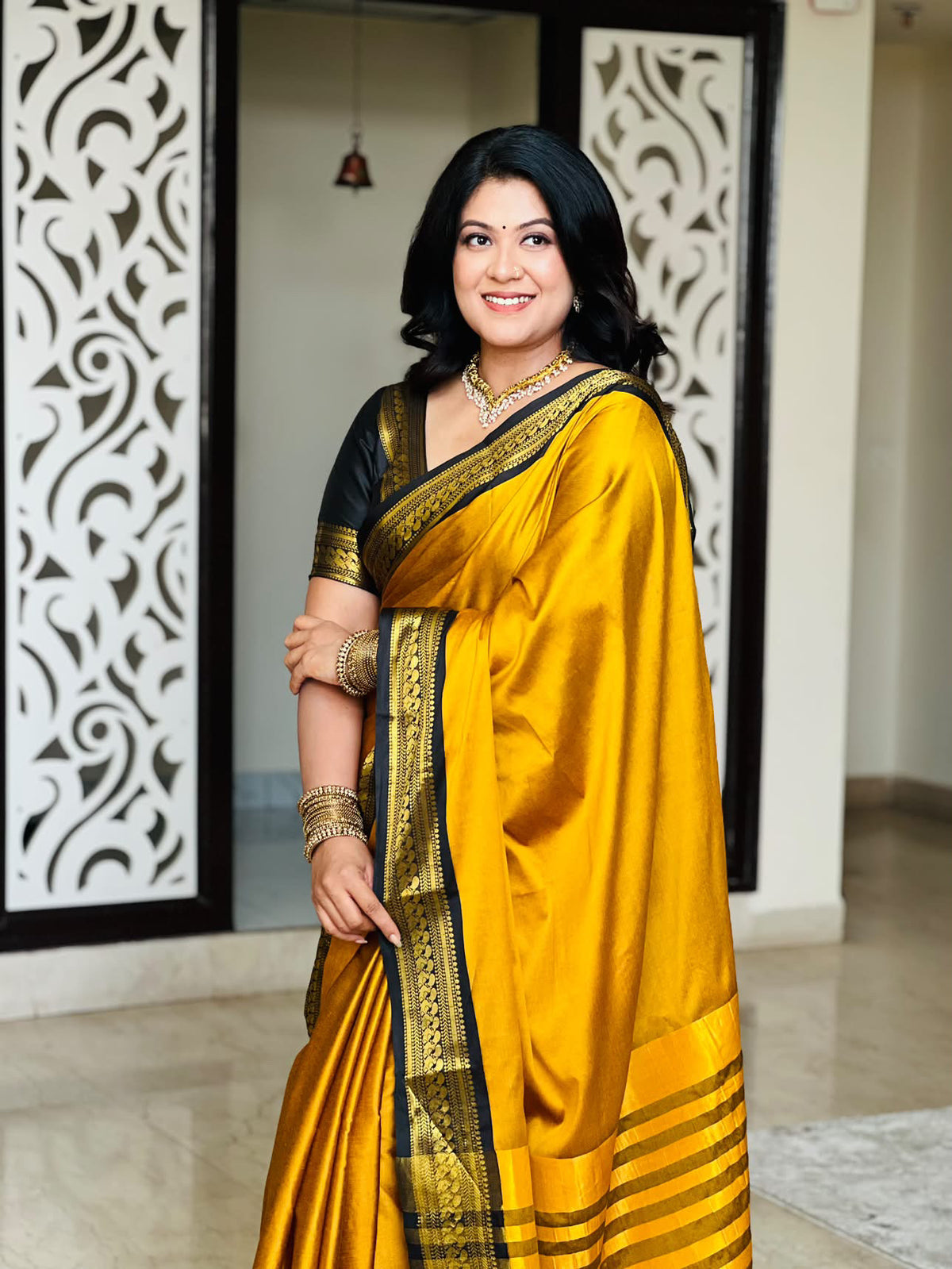 Solid Cotton Blend Saree